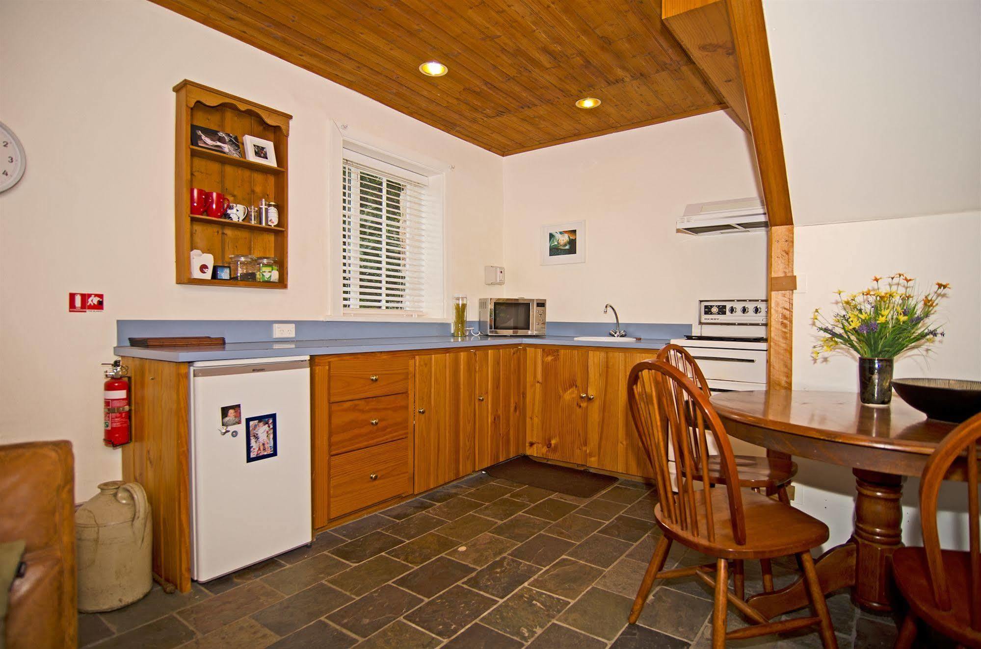 Risdon クリバーン ホームステッド Bed & Breakfast エクステリア 写真
